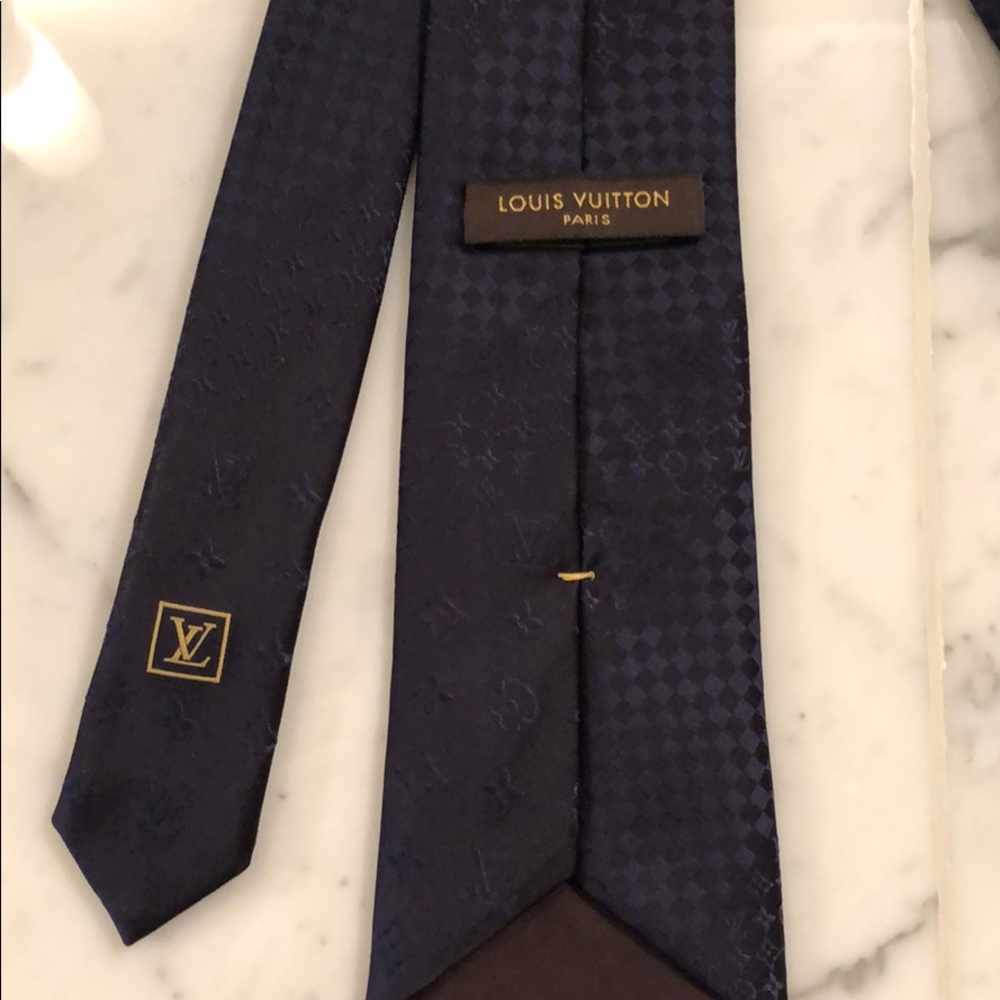 Louis Vuitton tie